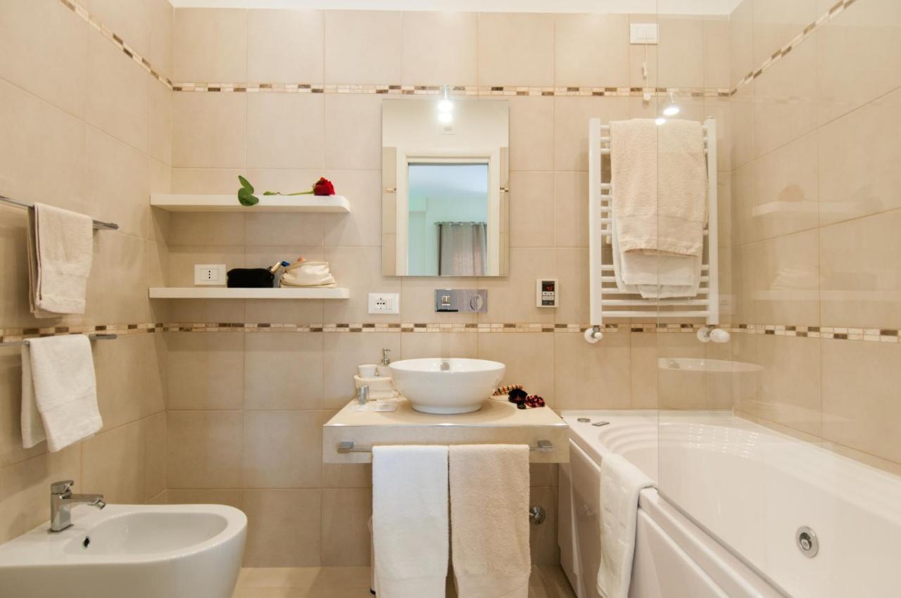 Tre Civette Sul Como Bed & Breakfast Rom